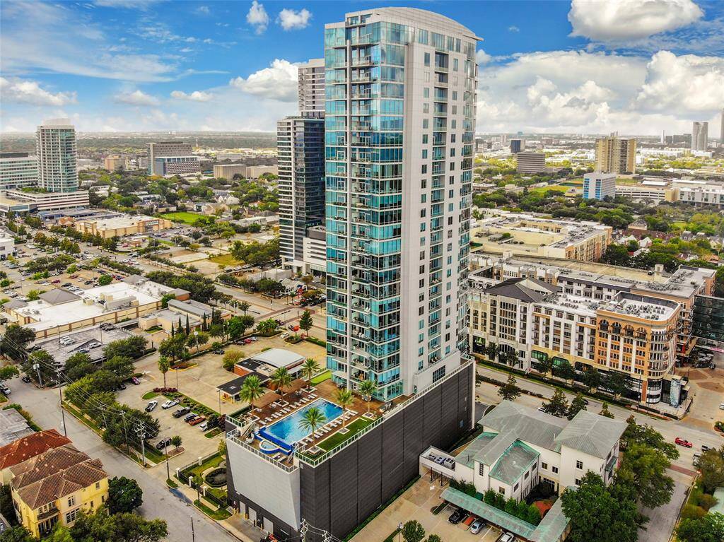 Luxury Houston Condos and Their HOA Fees