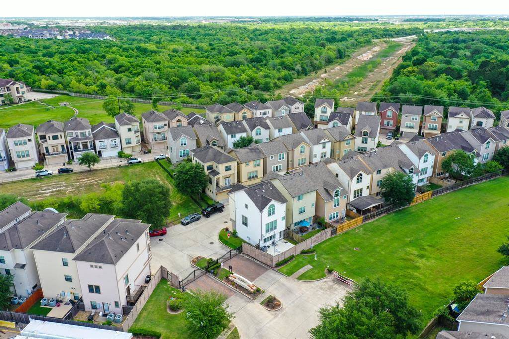 Houston Patio Homes: Overview