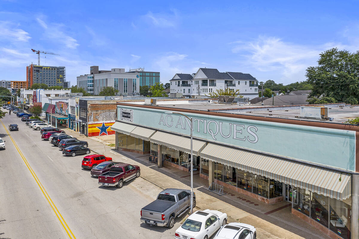 A Close Look At Houston Heights’ Historic Districts